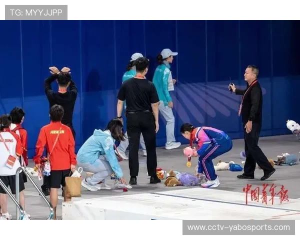 澳门队全运会赛场虽败犹荣，赛后与观众互动场面温馨
